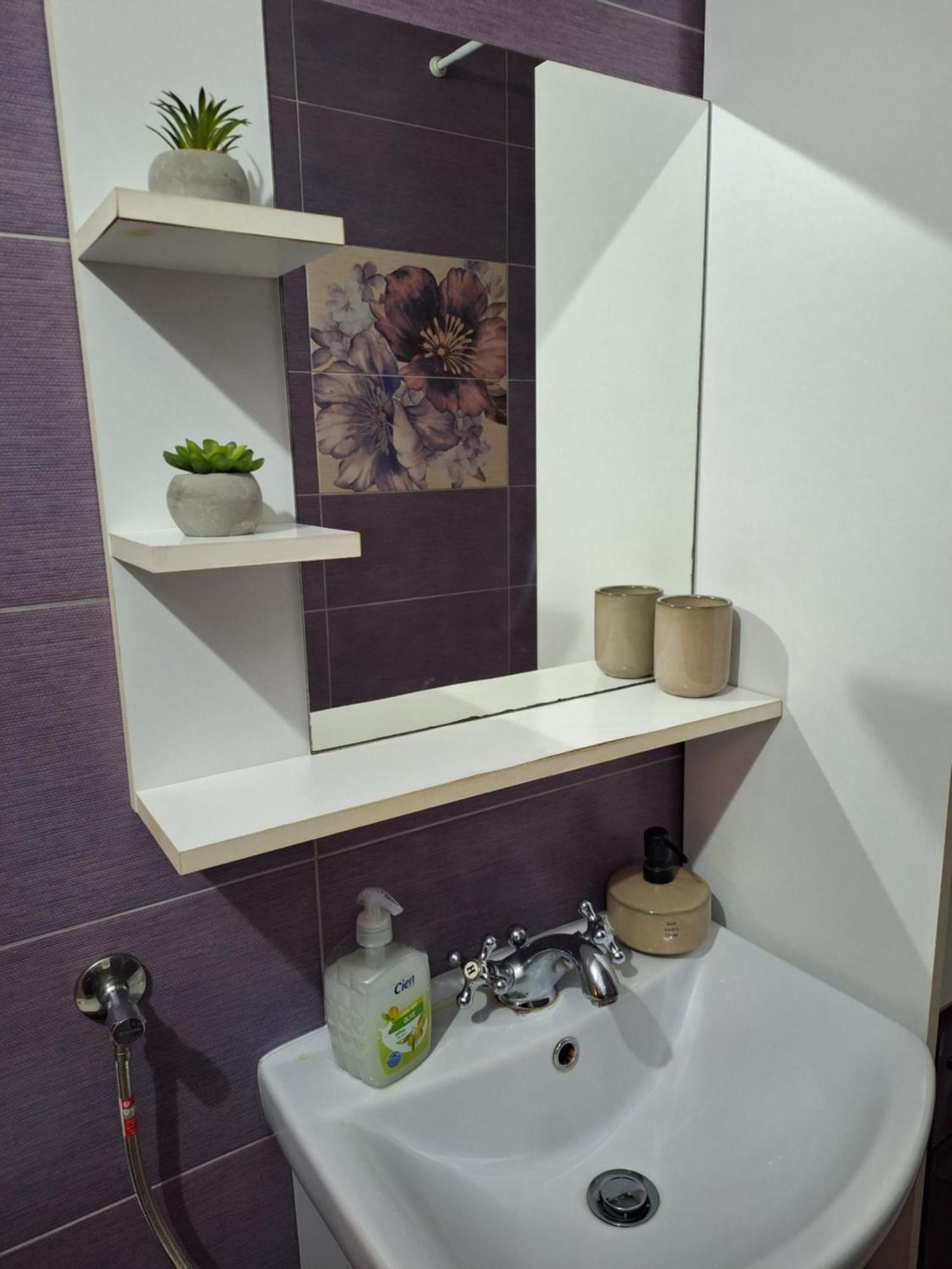 Coral Apartment