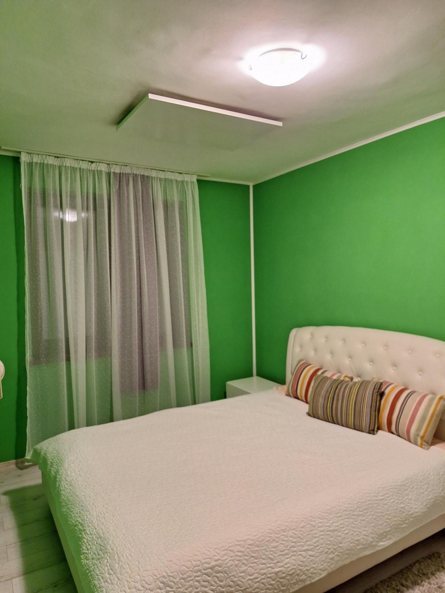 Coral Apartment *